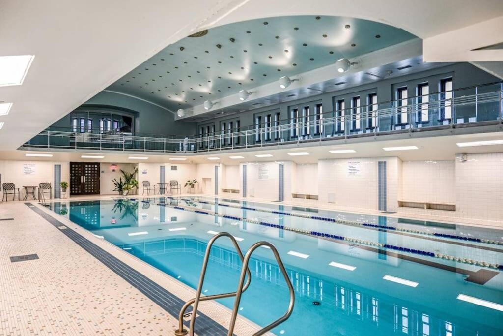 Heart Of Dt - Pool & Steam At Playhouse Square 315 Apartamento Cleveland Exterior foto
