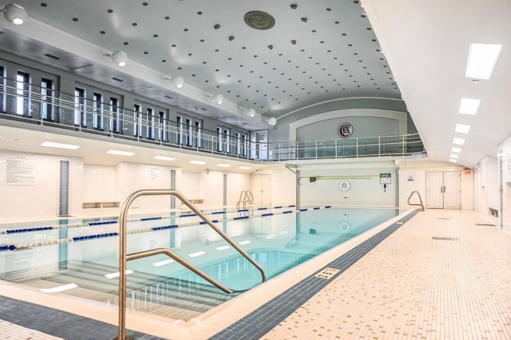 Heart Of Dt - Pool & Steam At Playhouse Square 315 Apartamento Cleveland Exterior foto