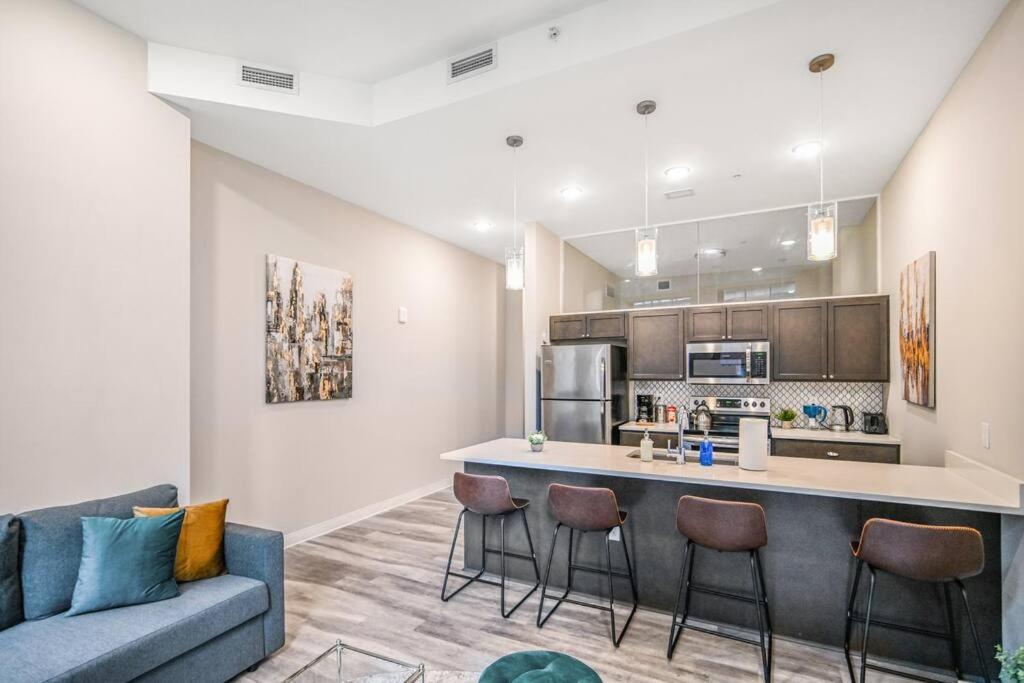 Heart Of Dt - Pool & Steam At Playhouse Square 315 Apartamento Cleveland Exterior foto