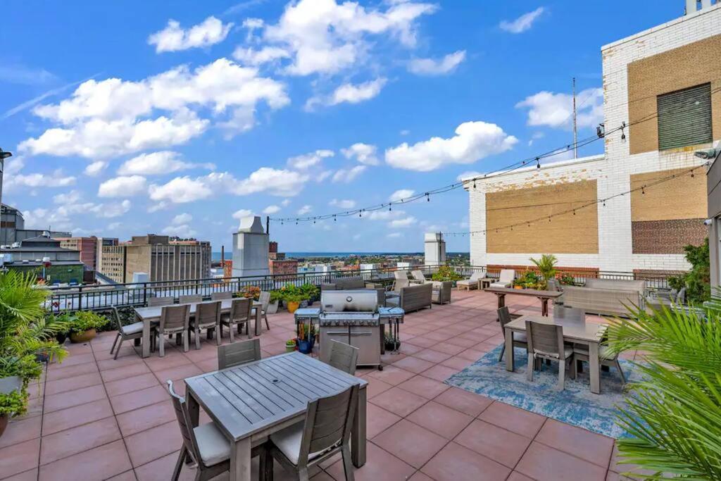 Heart Of Dt - Pool & Steam At Playhouse Square 315 Apartamento Cleveland Exterior foto